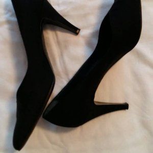 Vintage Black Fabric Pumps - Size 8AA